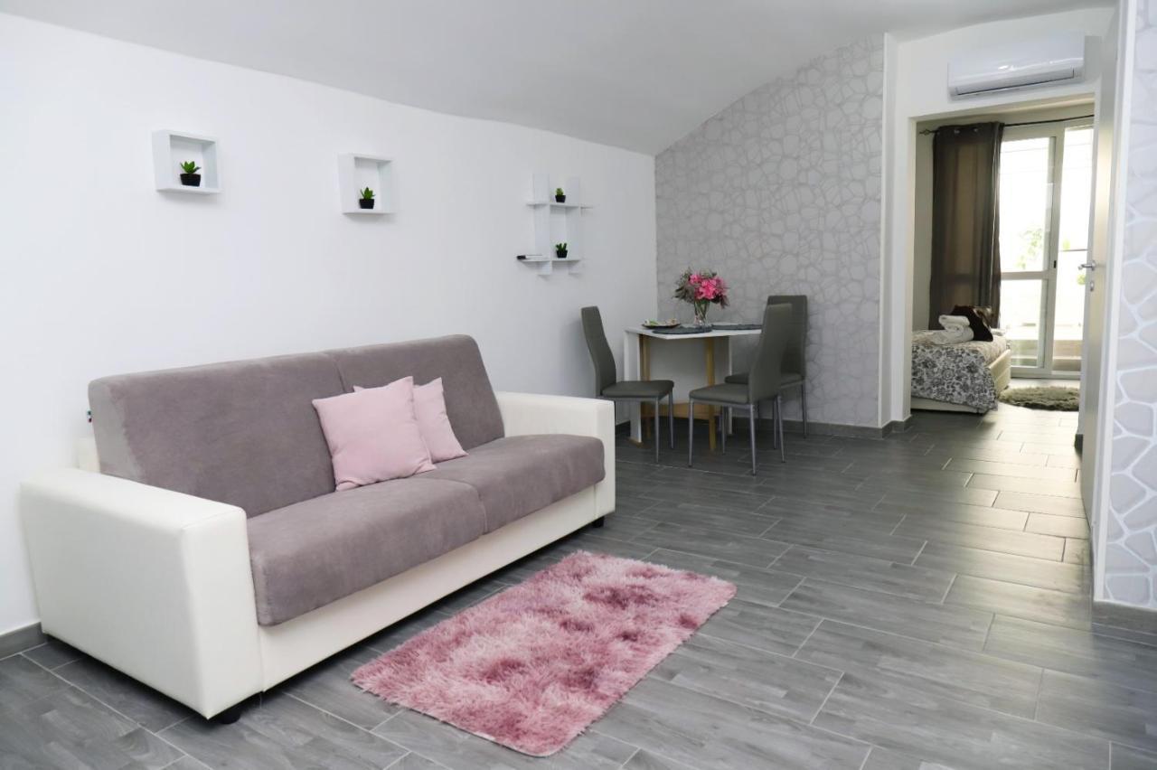 suite Nicolai 165 Bari Exterior foto