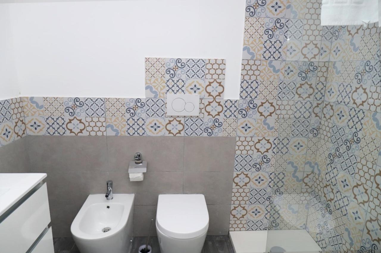 suite Nicolai 165 Bari Exterior foto